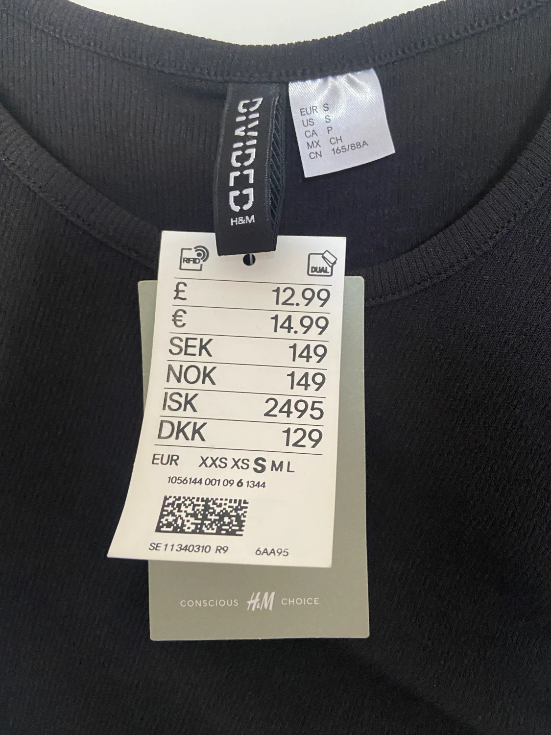 Svart HM klänning  - 90