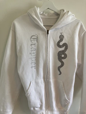 Made by trappers hoodie - Made by trappers hoodie storlek s Nyskick 