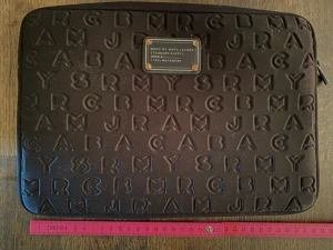 Laptop/smartpad fodral - Passar till en 11 tum laptop eller smartpad
