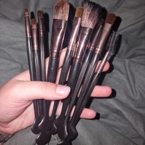 Sminkborstar - Super fina sminkborstar, oanvända och rengjorda då de legat i en låda med annat smink🦋 