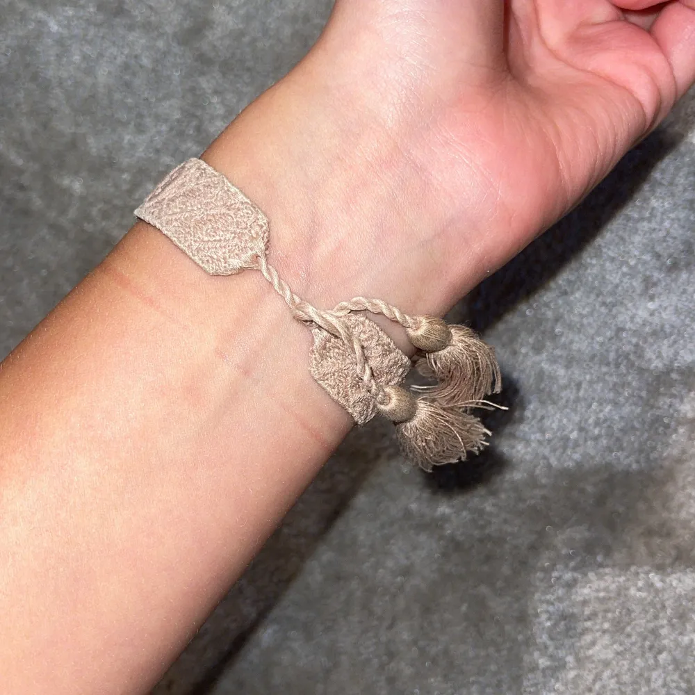 dior armband ljusrosa 100% äkta köpt 2019 . Accessoarer.