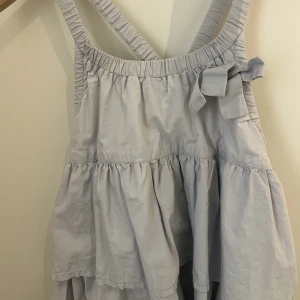 Säljer denna för den är för liten för mig!🥰 - Jätte fin har aldrig använt!❤️