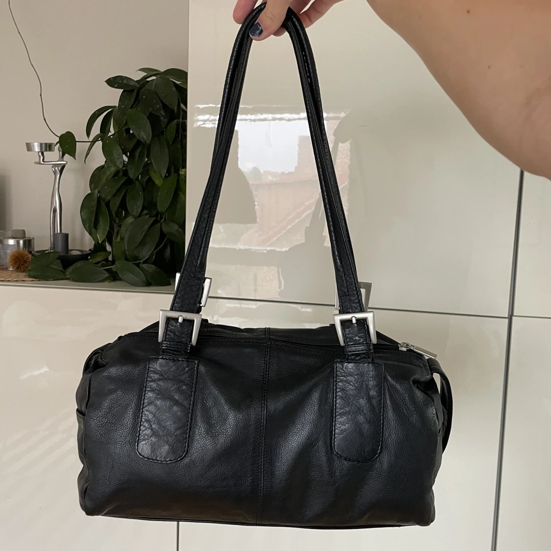 Svart handväska - 90