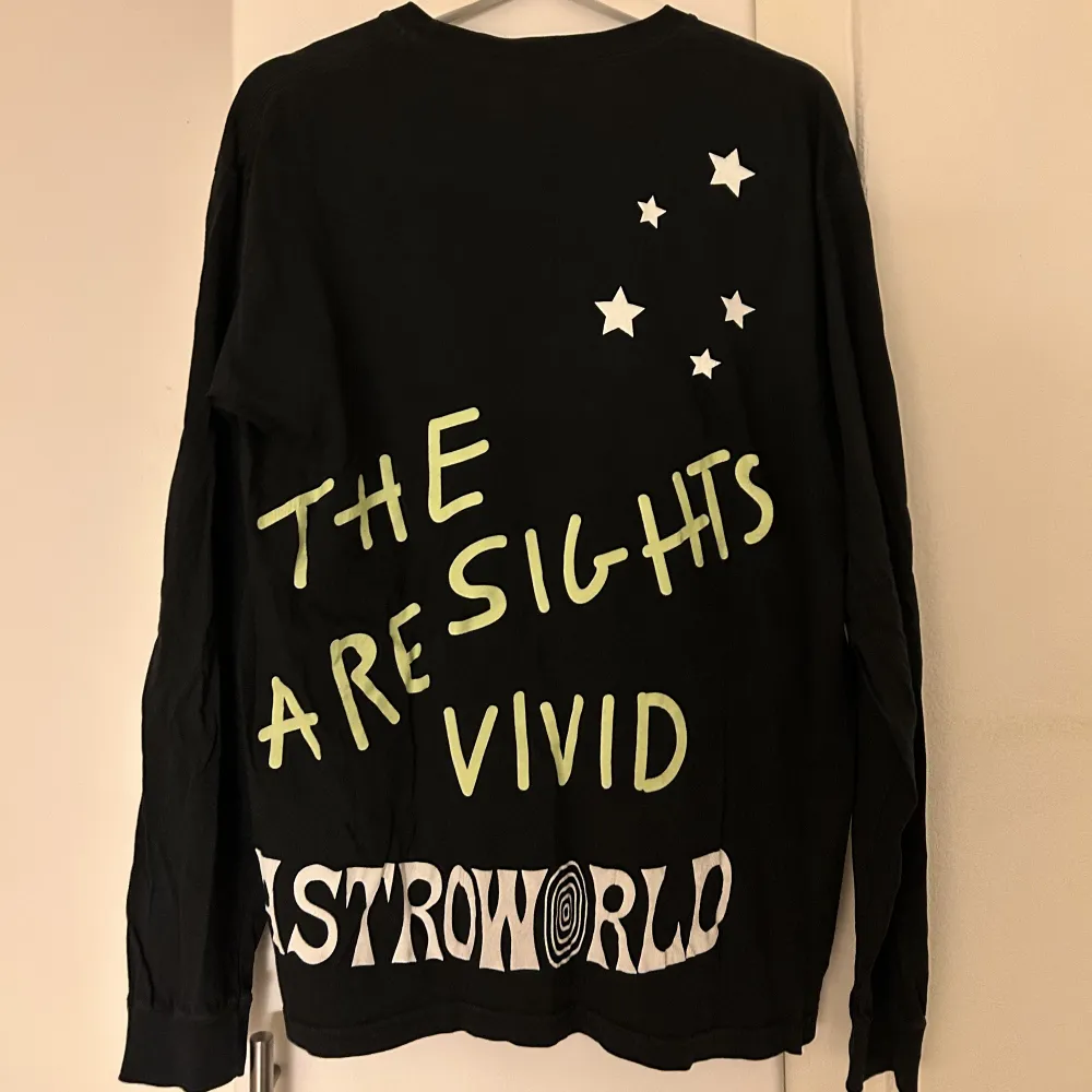 ”Enjoy the Ride” longsleeve / Svart / Size M Astroworld tour Merch 2018 Bra skick. Neuletakit & Villapaidat.
