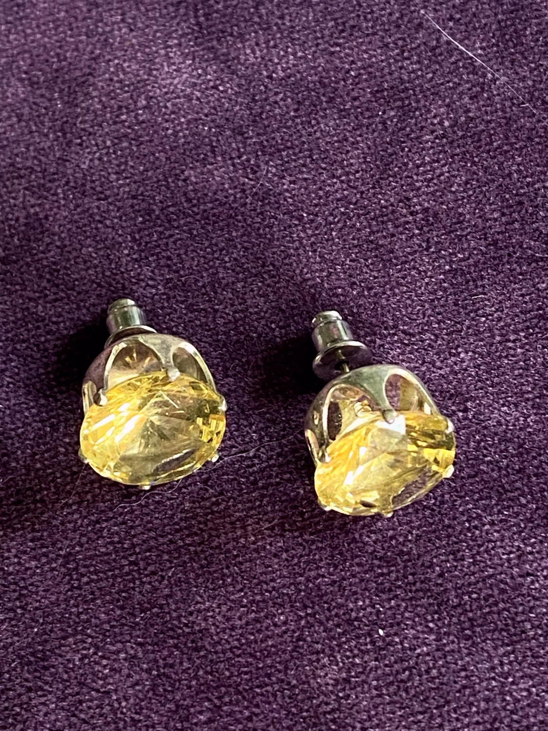 Örhängen gula rhinestones