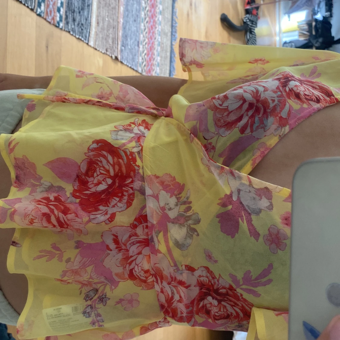 Rosa-gul blus från Mango - 90