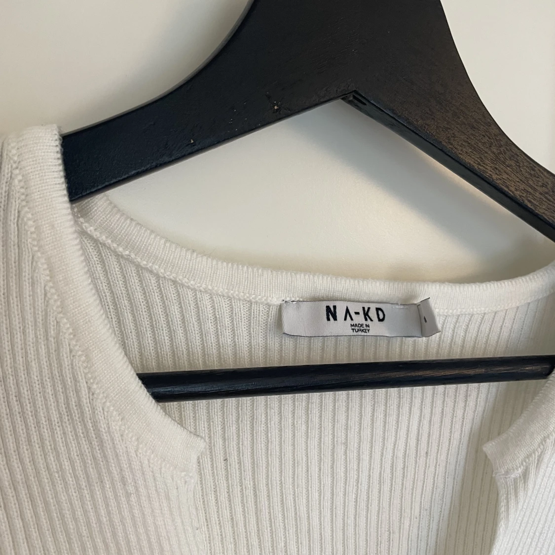 Vit, tunn stickad tröja🤍 - 90