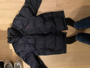 Ralph lauren jacka - Tvär fett Ralph lauren jacka säljes,inköpt december 2022 och knappt använd ny pris 5000