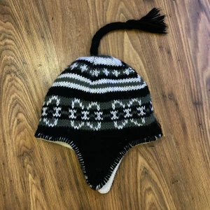 vintage knit hat - vintage knit hat great condition