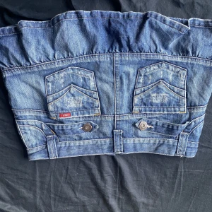 only lågmidjad jeans kjol - jätte gullig lågmidjad jeans kjol som e för stor för mig