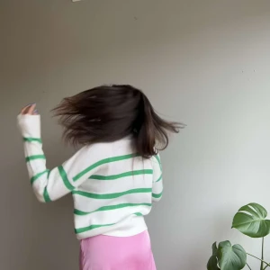 Stickad tröja randig - Helt ny endast fotad i!