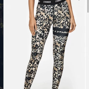 Tränings tights  - Säljer nu mina stronger tights då de inte kommer till användning 