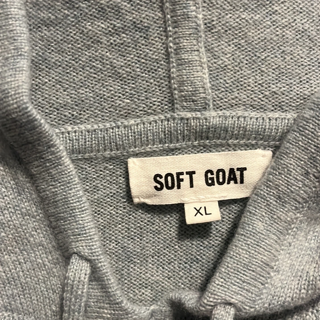 Soft goat hoodie - 90