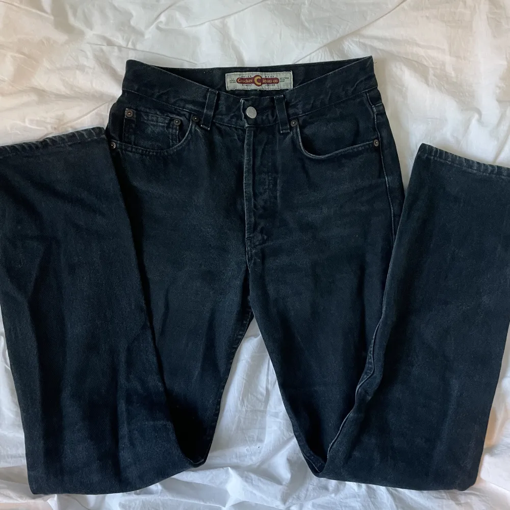 Säljer dessa crocker fit i rak passform. W:29 L:32. Jeans & Byxor.