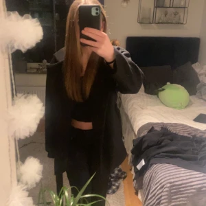 Kappa - Säljer min populära kappa från misay, den är i strl xs och väldigt bra skick ❤️