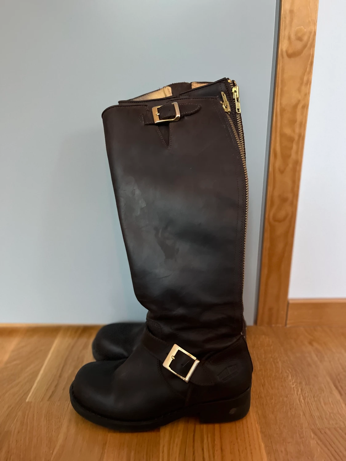 Bruna Höga Johnny Bulls Boots