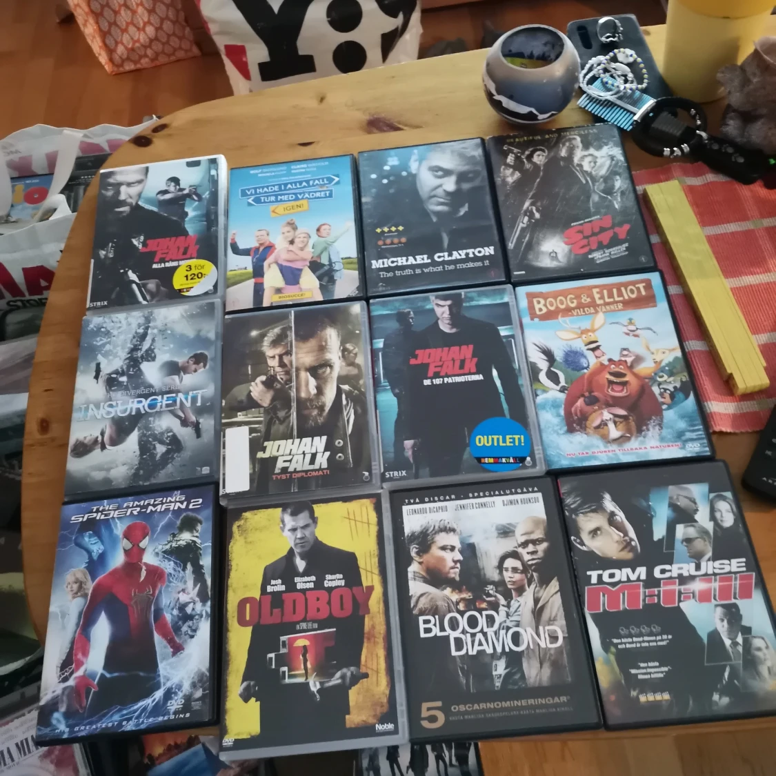 12 st dvd filmer blandat 20 kr st