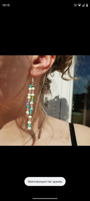 Örhängen - Glaspärlor i somriga färger