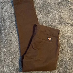 Dickies byxor - Bruna dickies byxor🤙🏼 super skick