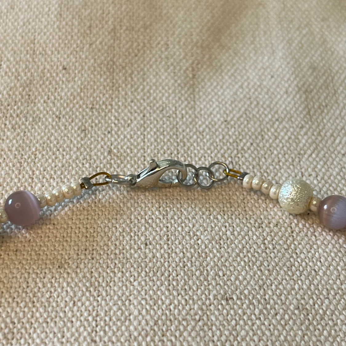 Rosa/lila pärlhalsband  - 91