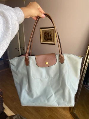 Longchamp väska  - Jätte fin grön äkta longchamp i bra skick 