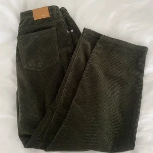 manchesterbyxor  - snygga manchesterbyxor som säljs då dom inte kommer till användning 