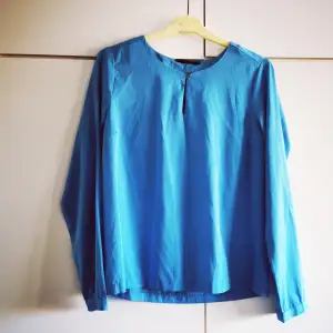 Blouse From Åhléns size 34. Very few times worn 