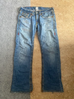 True Religion Super Billy T’s - säljer nu dessa feta Trueys då jag inte har använding för dom