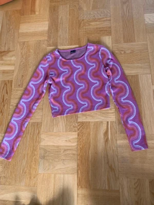 Långarmad tröja - Ganska lång i armarna