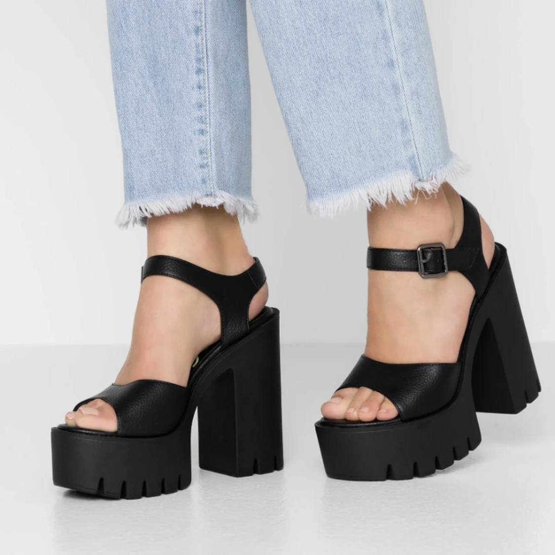 Buffalo klackskor  - 91