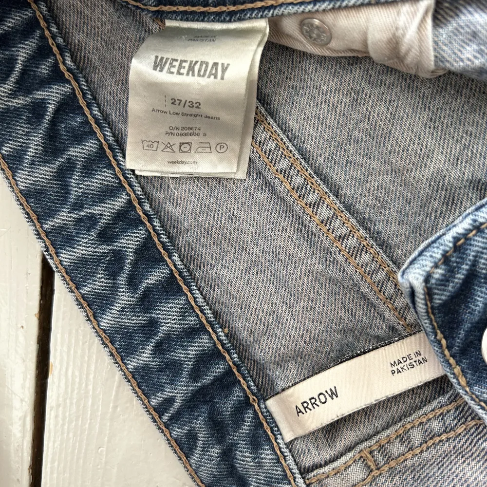 från weekday i storlek 27/32 eller S, i bra skick! 💕. Jeans & Byxor.