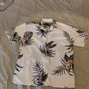 Hawaii skjorta - Köööp