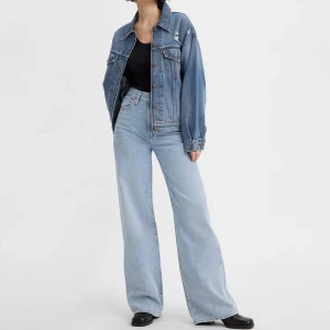 Levi’s jeans xxs - Levis ribcage wide leg  storlek 23/32, nypris 1319kr.