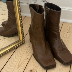 Boots  - Svinsnygga höstboots! 🍂 köpta vintage så märket är okänt, storlek 39