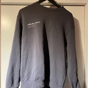 Tröja  - Grå Sweetshirt från H&M, stl xs - 50kr 
