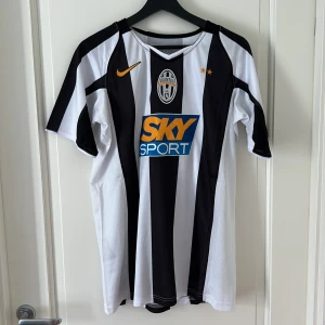 Fotbollströja - Aldrig använd! Köpt här på Plick.