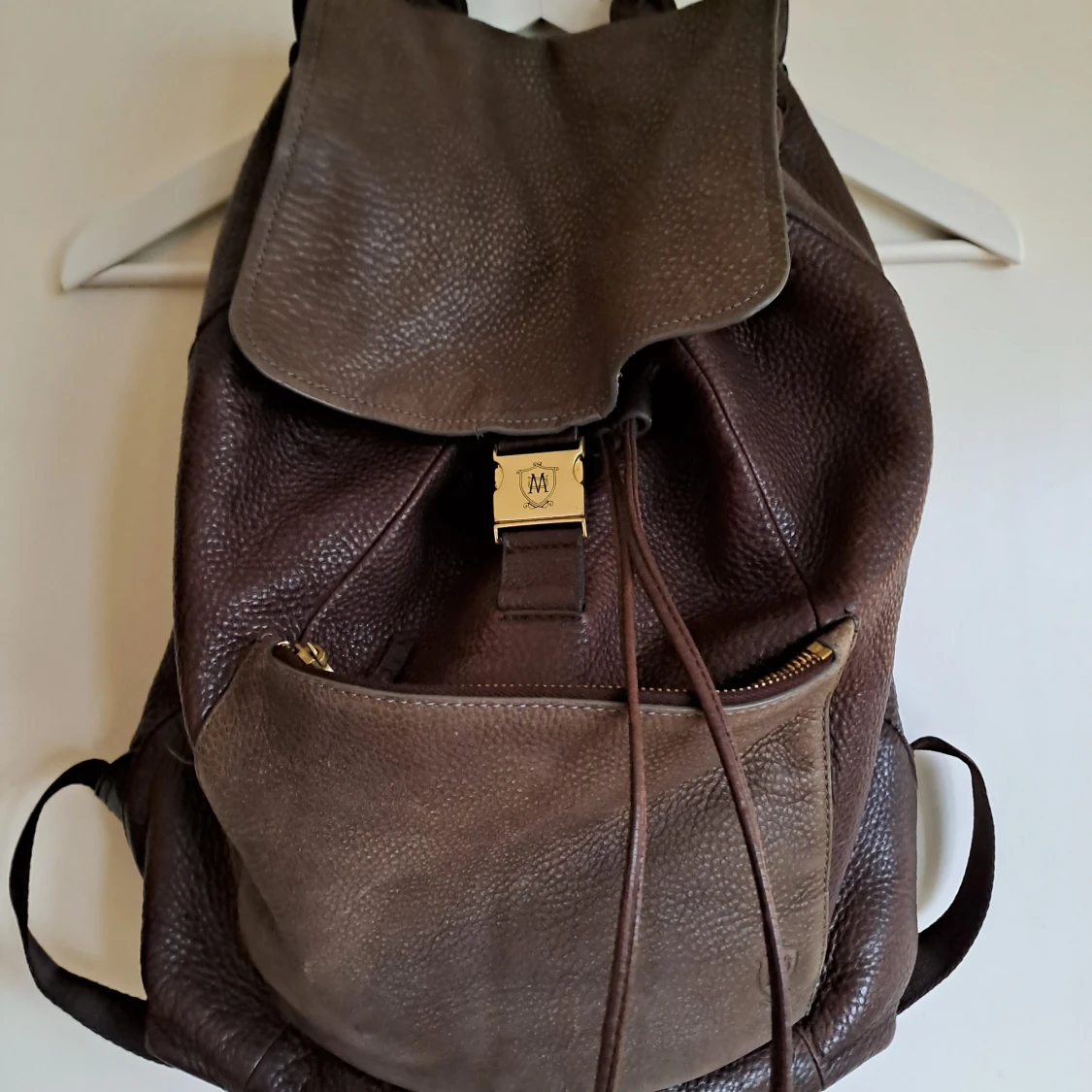 Fräsch ryggsäck i äkta läder  - 91