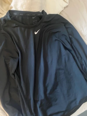 Nike träningströja - Långärmad tröja från nike