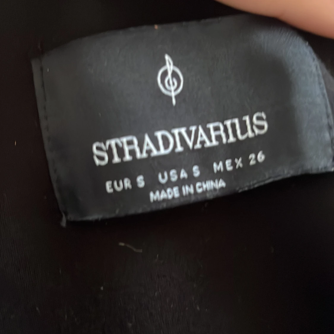 Svart kort kappa  - 91