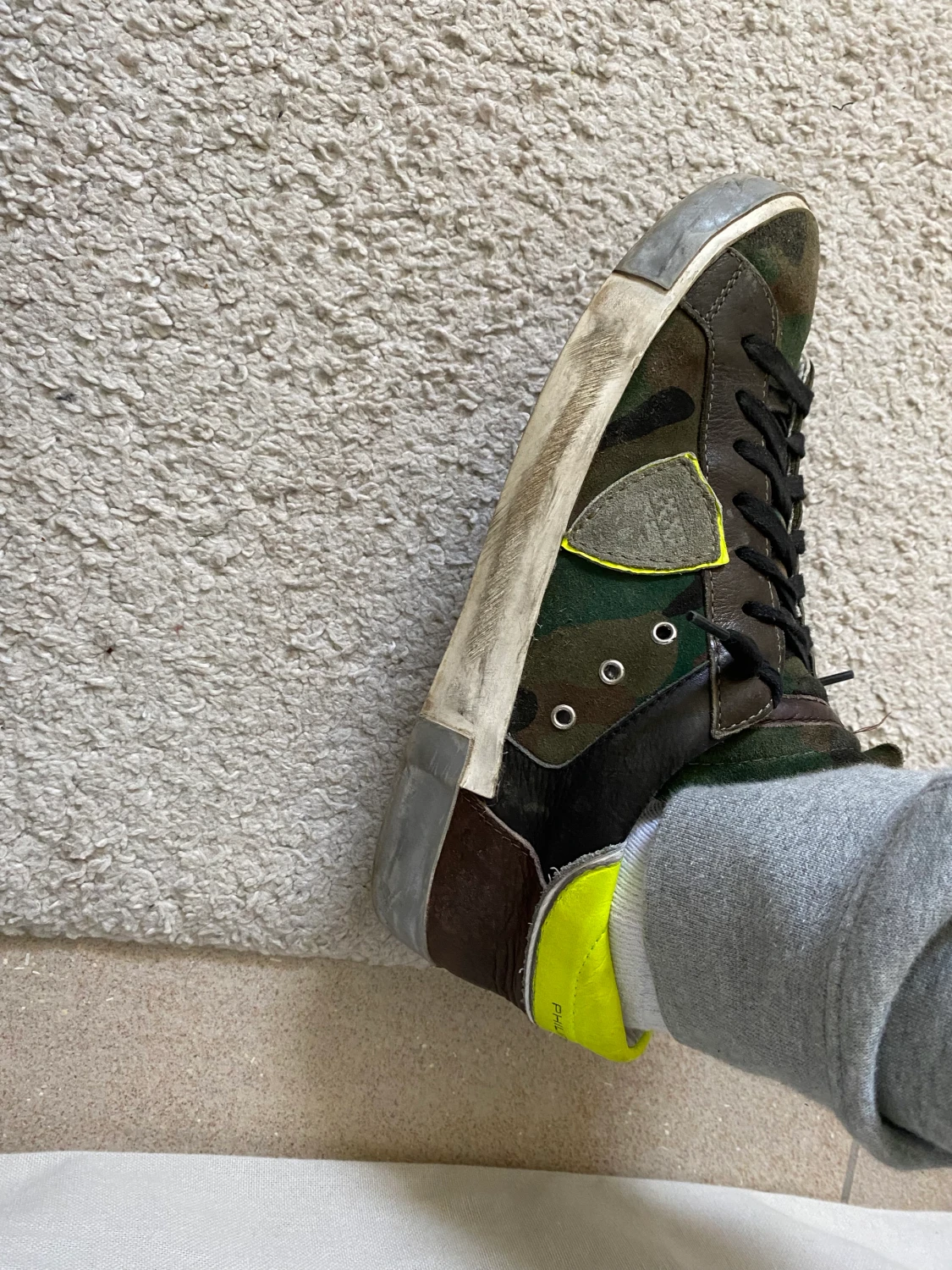 Philippe model  - 90