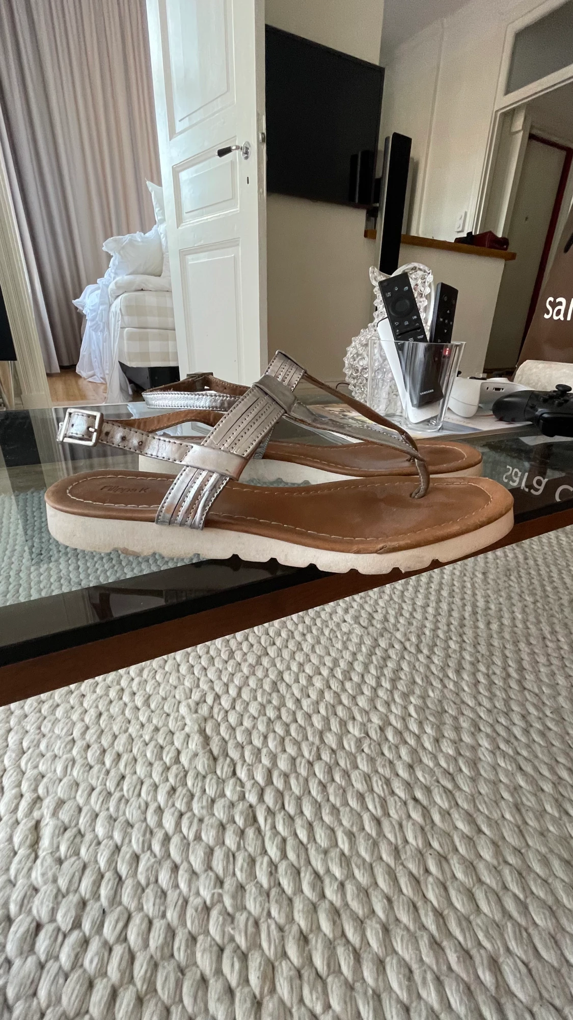 Filippa K sandaler  - 90