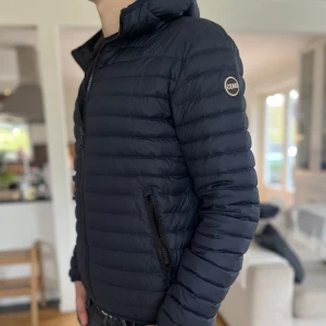 Colmar jacka - Tja, säljer nu min grymt snygga colmar dunjacka. Jackan är i ett mycket fint skick, som ny! Hör av dig vid fler frågor eller funderingar!