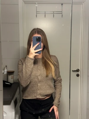 Mysig kofta - Säljer denna superfina kofta jag har använt 2 ggr 😊