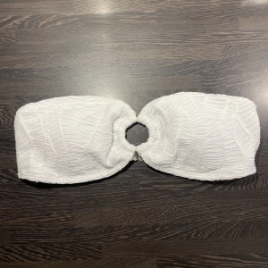 Bikinitopp  - Aldrig använd!