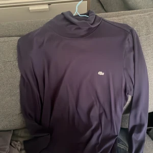 tröja hög krage  - .