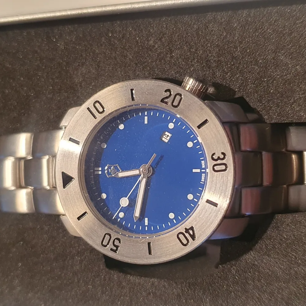 Fin oanvänd Victorinox klocka, ett företagsmärke som symboliserar kvalitet & hög standard.. Accessoarer.