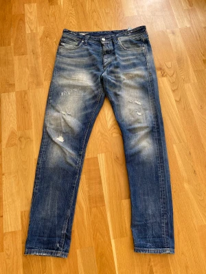 Jack and jones jeans - Riktigt snygga jeans från jack and jones, säljs pga för stora