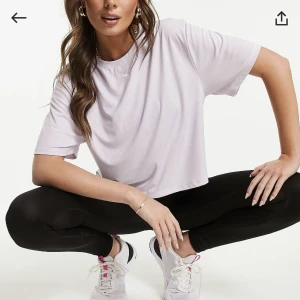 Puma tränings T-shirt  - Storlek s Nyskick