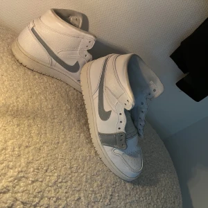 Ej tvättad på bilden - Köp dessa för 700kr, tvättar innan jag skickar 