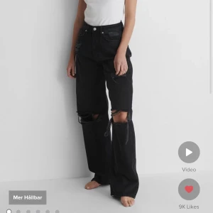 Jeans - Håliga jeans i bra skick. Nypris 549